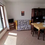 Piccolo Vicino Con Bellissima Vista Mare