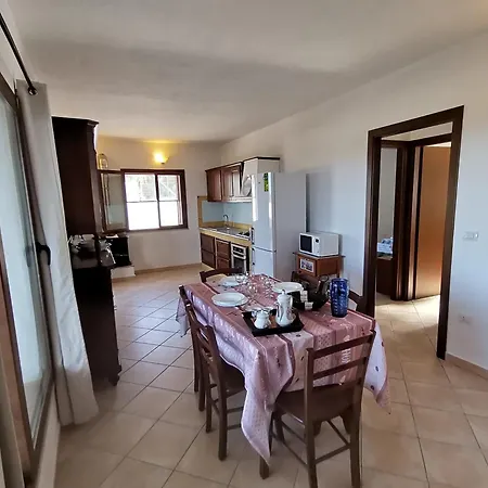 Piccolo Vicino Con Bellissima Vista Mare * Tertenìa