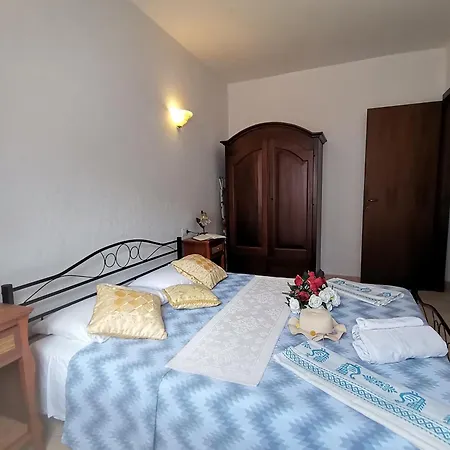 Piccolo Vicino Con Bellissima Vista Mare
