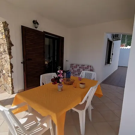 Piccolo Vicino Con Bellissima Vista Mare Casa de Férias