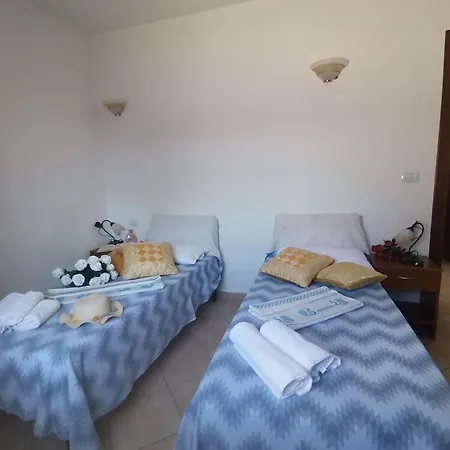 Piccolo Vicino Con Bellissima Vista Mare Casa de Férias Tertenìa