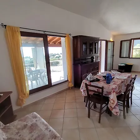 Piccolo Vicino Con Bellissima Vista Mare * Tertenìa