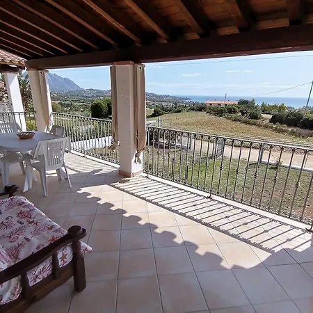 Piccolo Vicino Con Bellissima Vista Mare