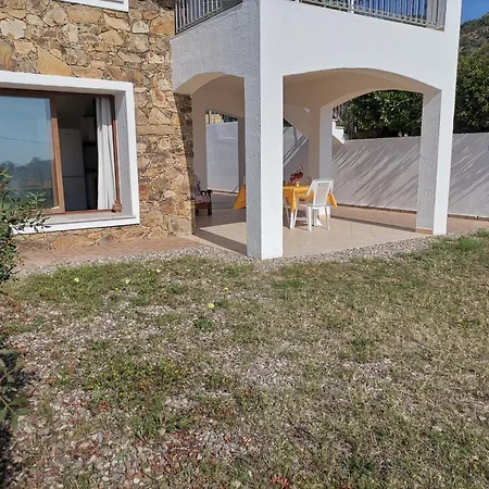 Piccolo Vicino Con Bellissima Vista Mare *