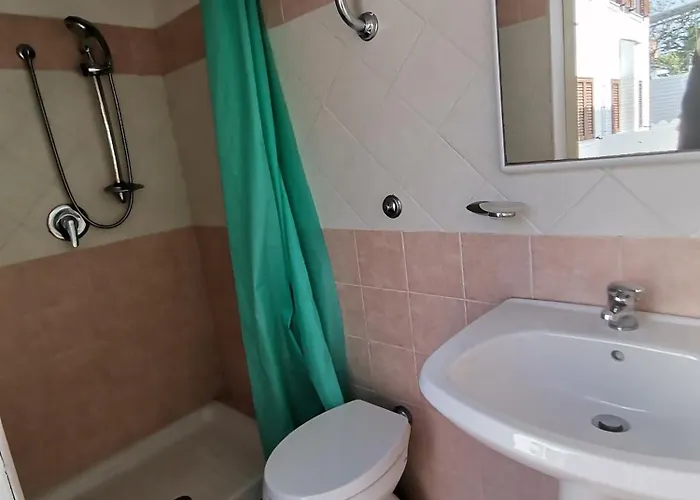 Piccolo Vicino Con Bellissima Vista Mare Tatil Evi *