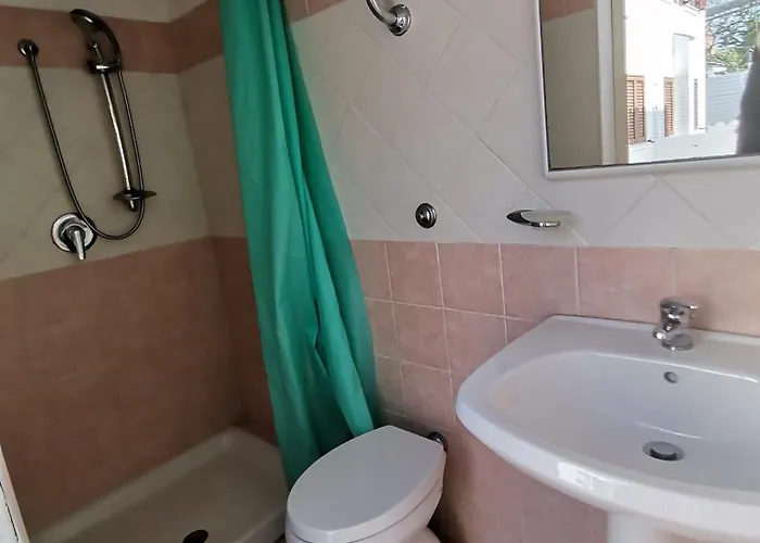 Piccolo Vicino Con Bellissima Vista Mare Tatil Evi Tertenìa